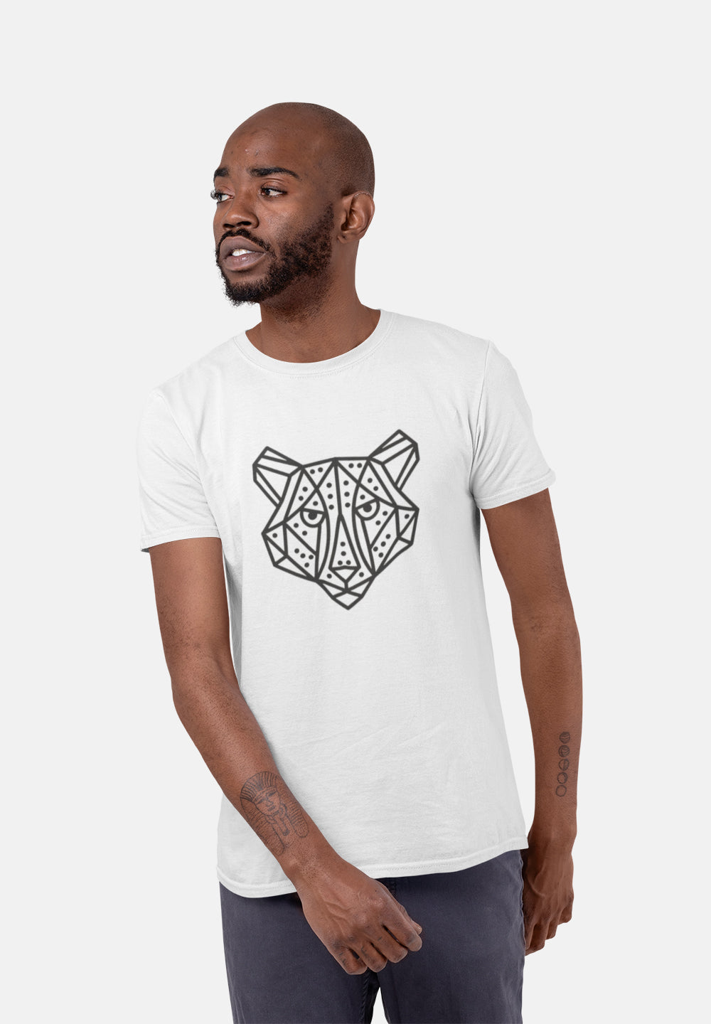 utf-8''Cheetah_lineart_geometric%20%20White%20Front%20Tee-2a38ba05-e42a-415b-8275-9a8f6183e315.jpg